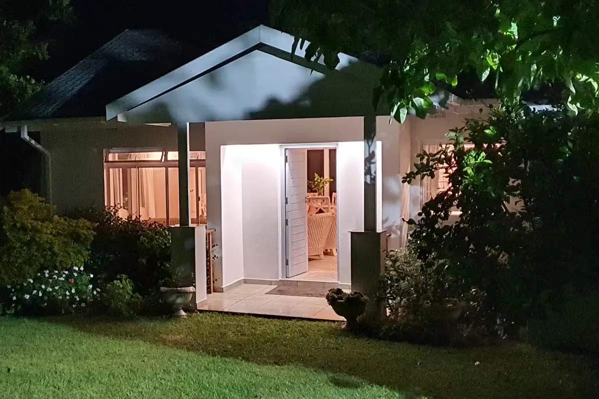 125 Nkwazi Drive, Beachfront family holiday house — photo 1