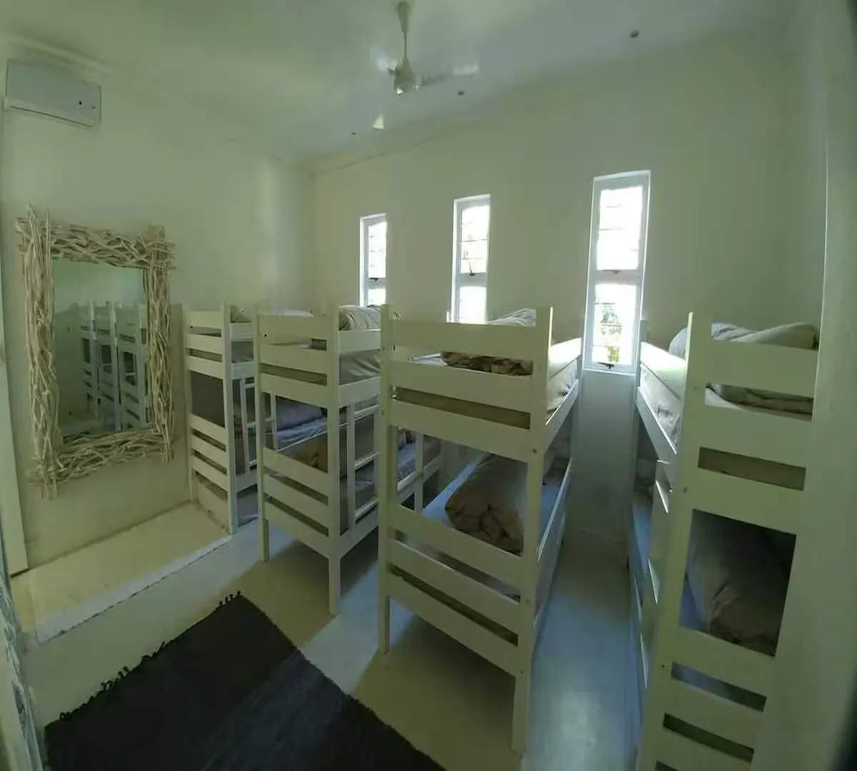 The White House - 65 Nkwazi Drive — photo 10