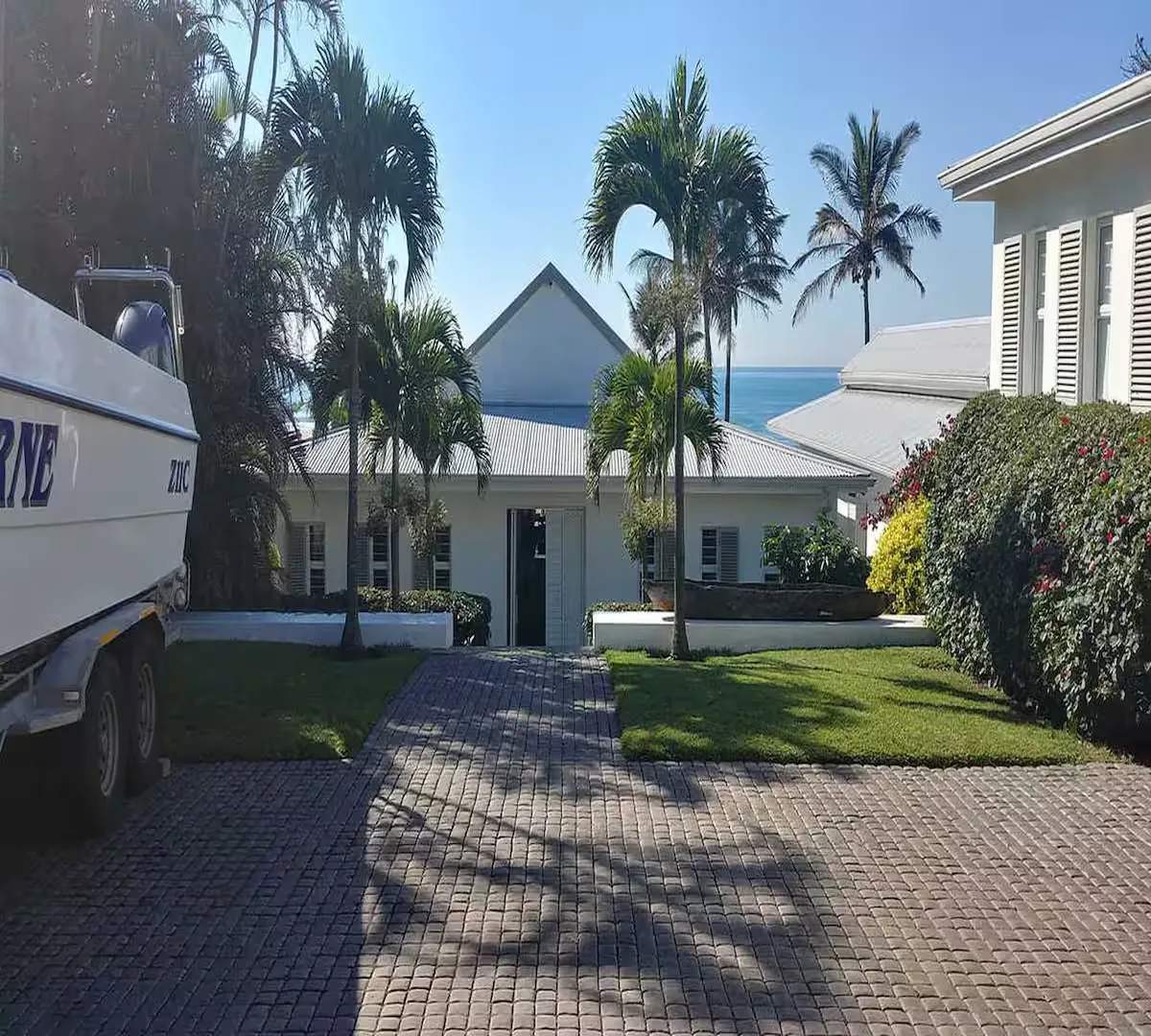 The White House - 65 Nkwazi Drive — photo 11
