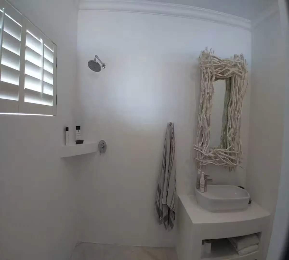 The White House - 65 Nkwazi Drive — photo 16