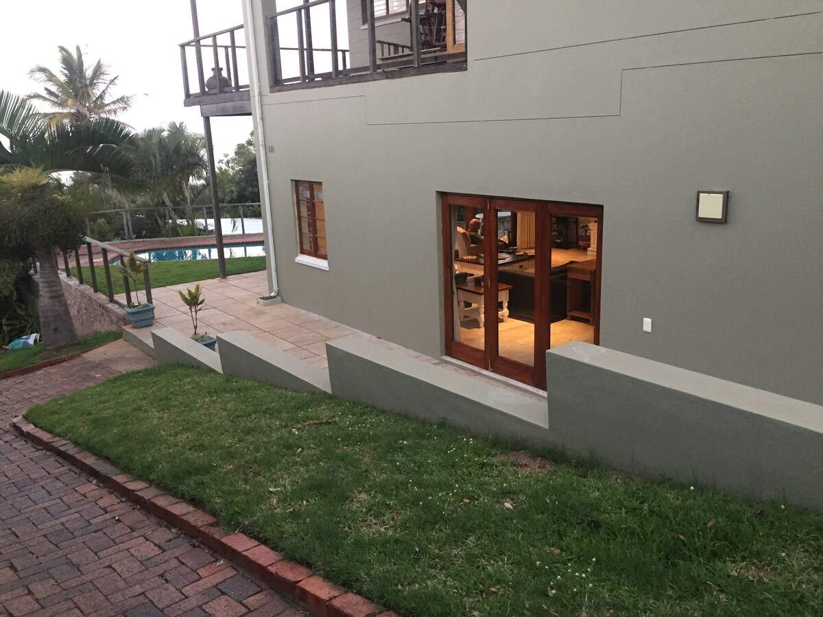 Kilworth Beach Cottage — photo 1