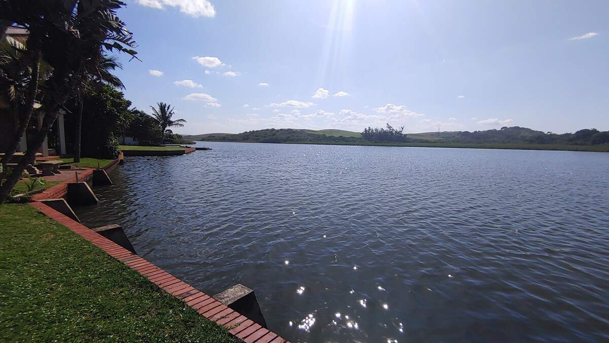 The Boat House — photo 2