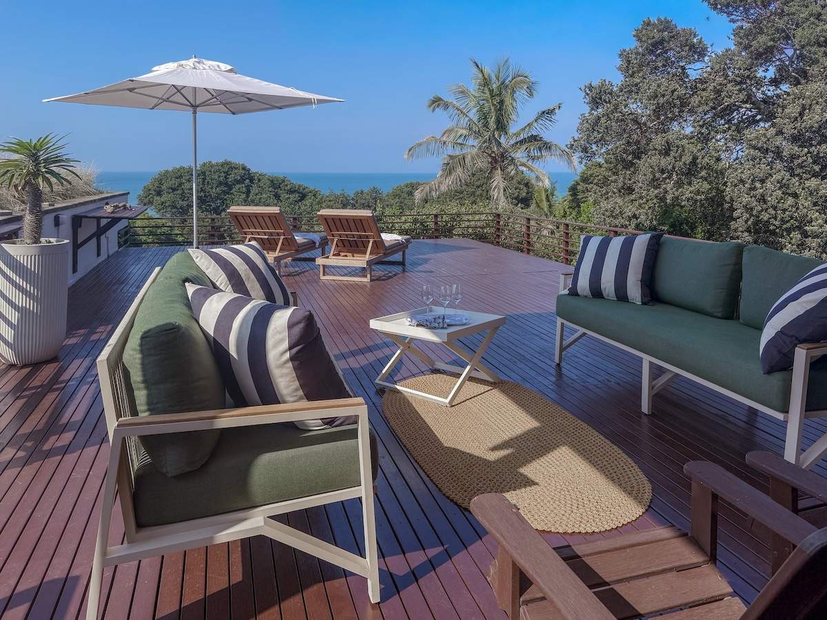 Magical views of the forest and the ocean — photo 1