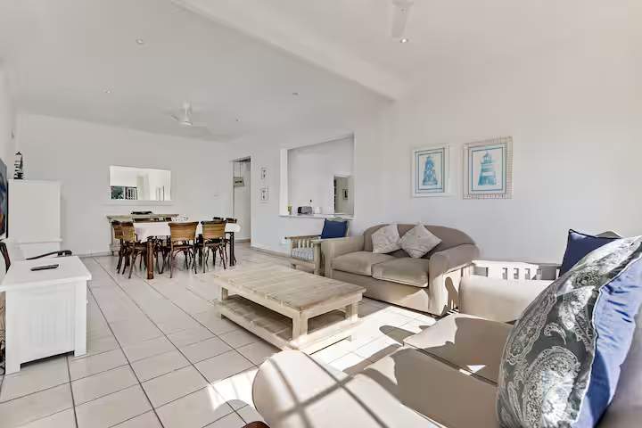 The Beach House — photo 2