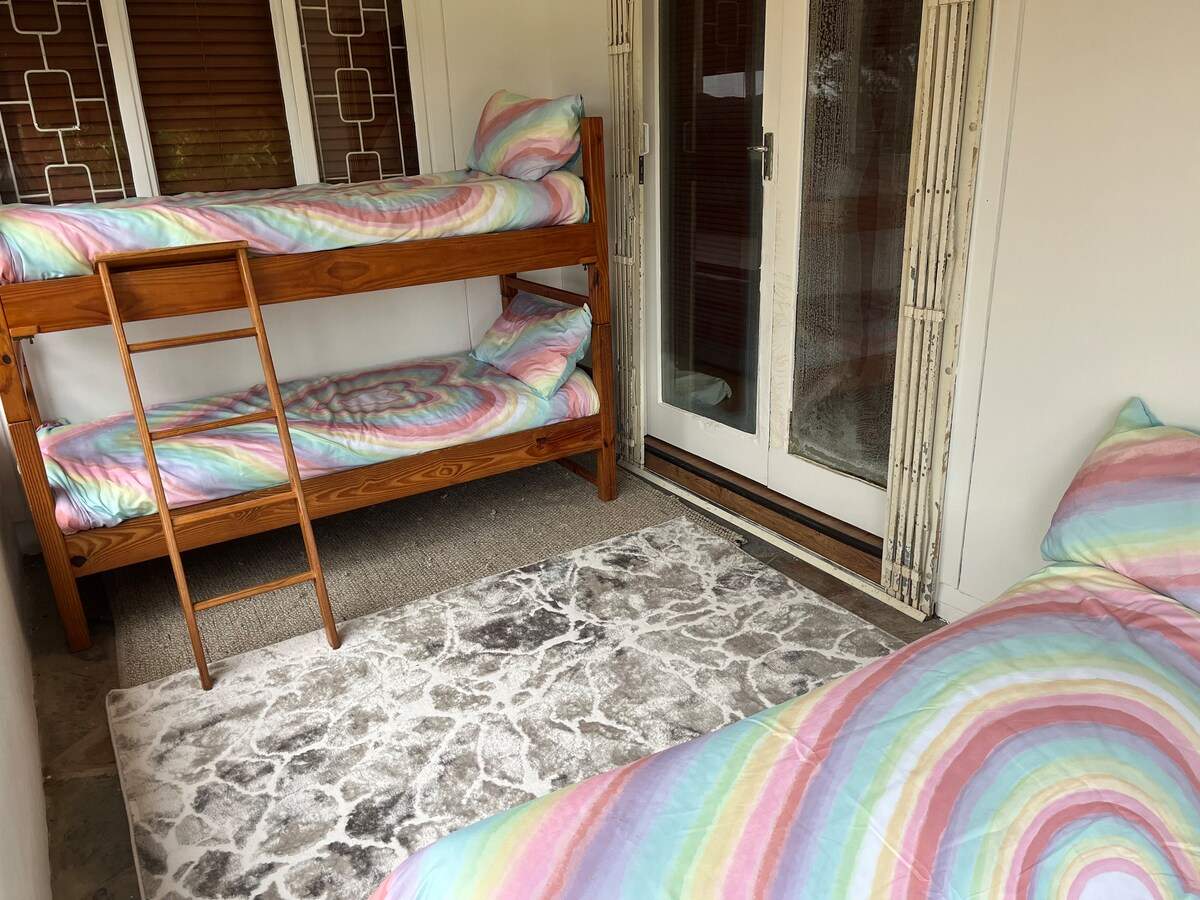 Zinkwazi Beach Bungalow — photo 15